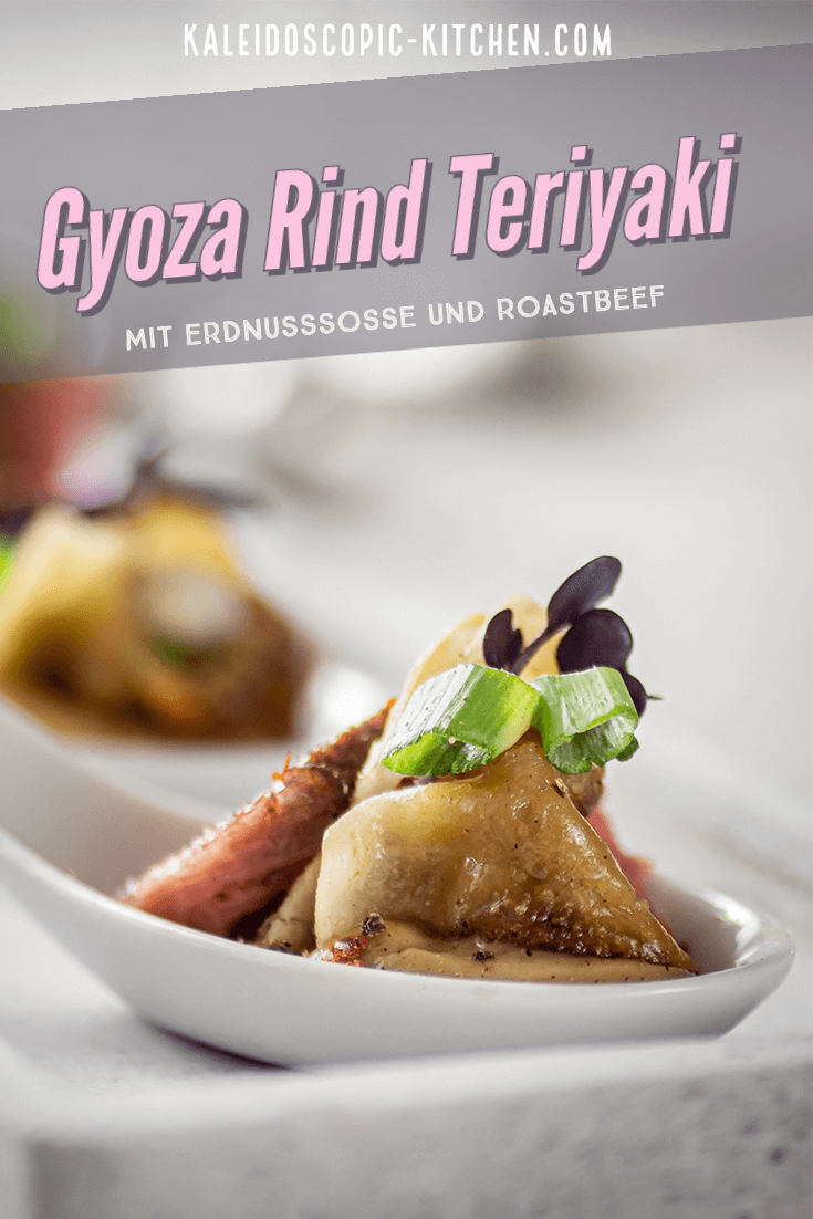 Gyoza Rind Teriyaki mit Erdnusssoße und Roastbeef