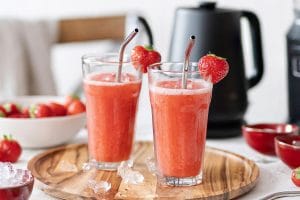 Erdbeer Slush Eis für Kinder selber machen