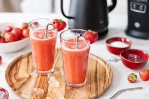 Erdbeer Slush Eis für Kinder selber machen