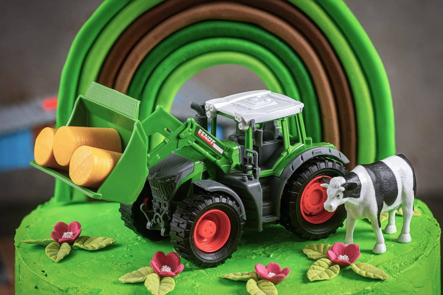 Traktor Torte für den Kindergeburtstag